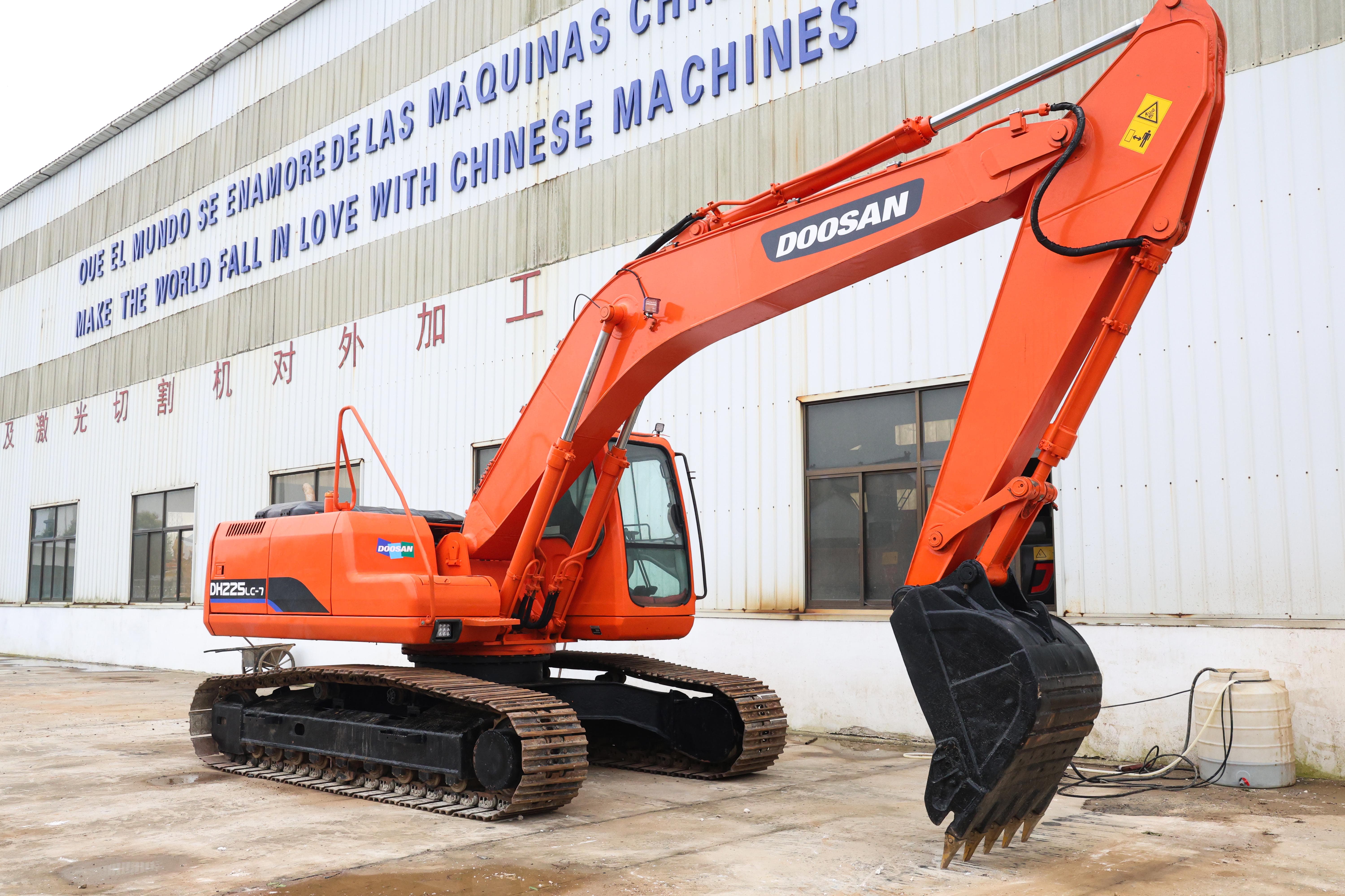 Doosan DH225LC-7