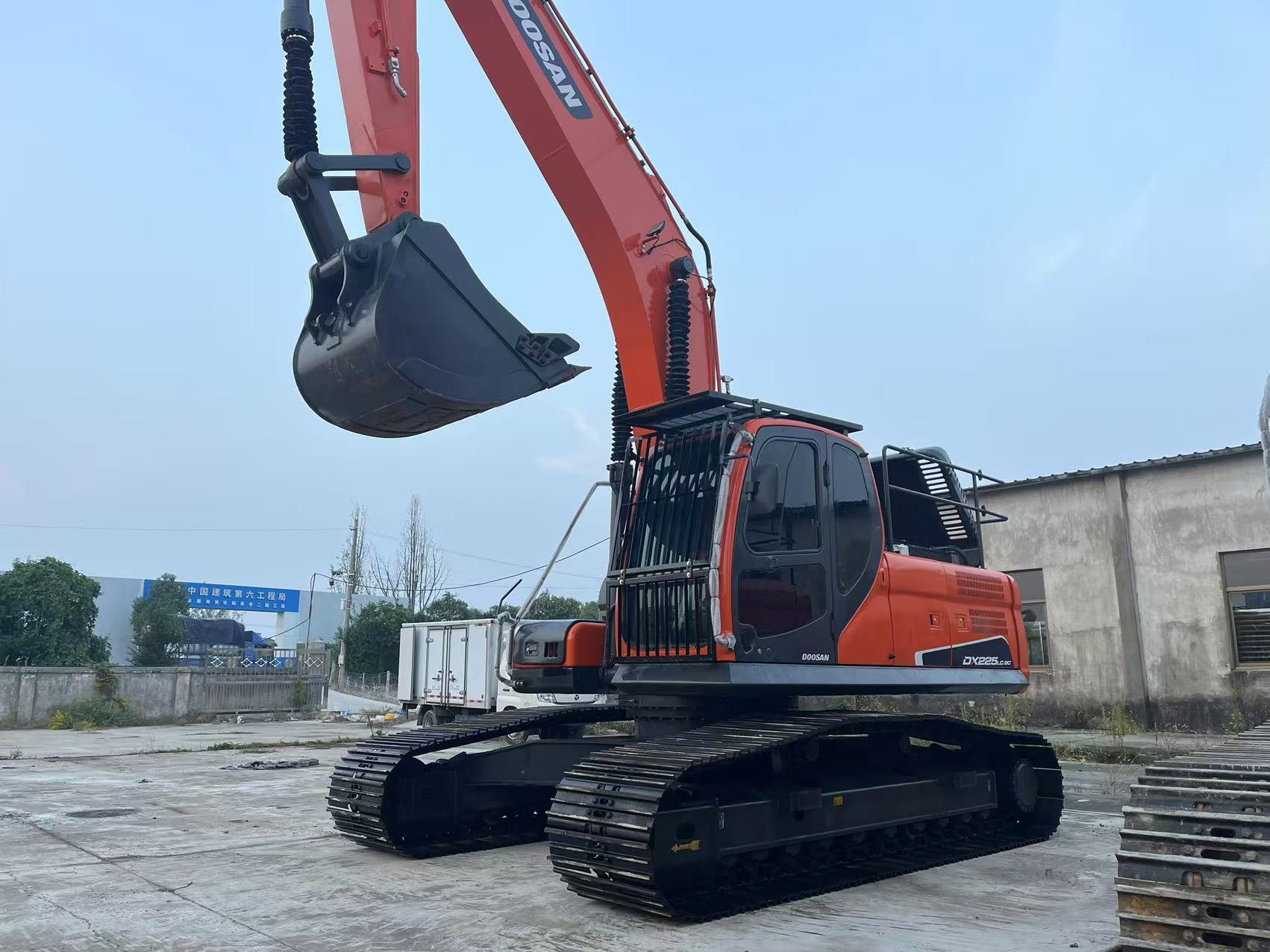 Doosan DX225LC-9C(80cm wide track)