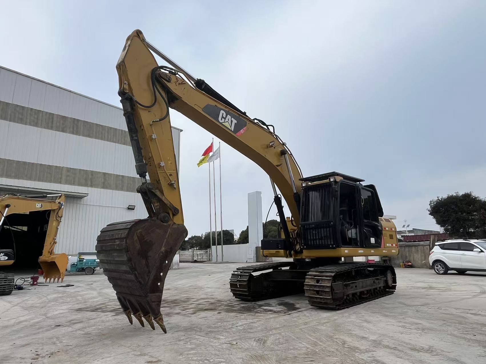 Caterpillar CAT320D2L excavator